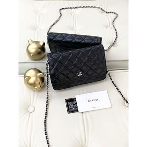 Chanel Women Pre-Loved Bag Very Good Condition